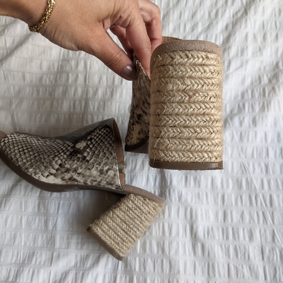 Chunky Heel Leather Snakeskin Mules Sandals - Picture 4 of 7